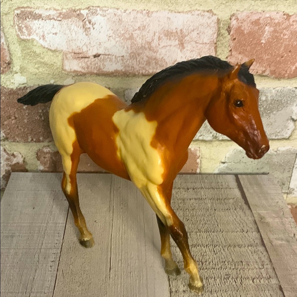 Breyer- Vintage Bay Pinto Stock Horse Foal